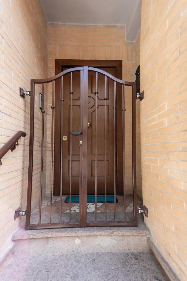 Апартаменты La Casa Di Dada Авеццано Экстерьер фото